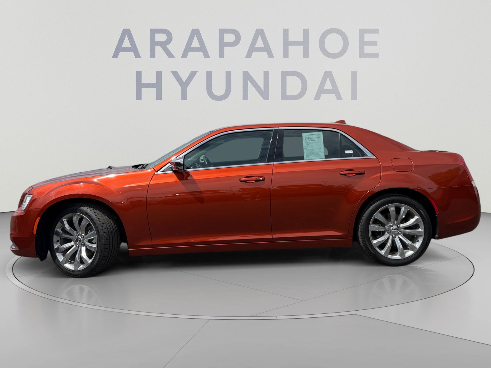 Used 2020 Chrysler 300 Touring w/ Chrome Appearance Package RWD image 2