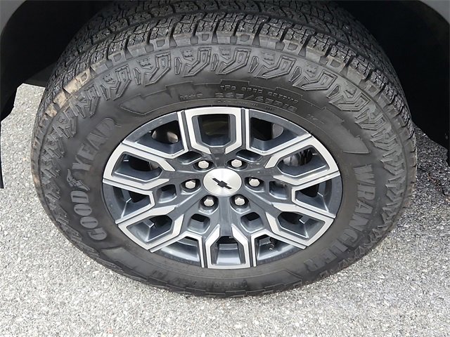 Certified 2024 Chevrolet Colorado Z71 w/ Z71 Convenience Package 2 image 8