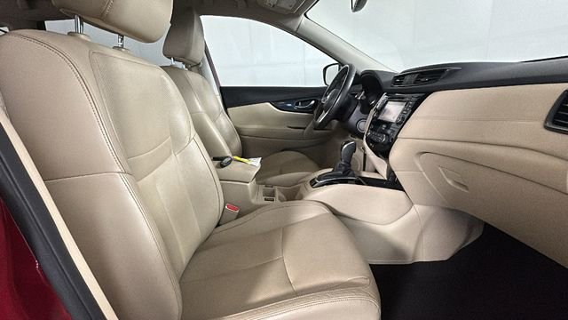 Used 2017 Nissan Rogue SL AWD/4WD image 29