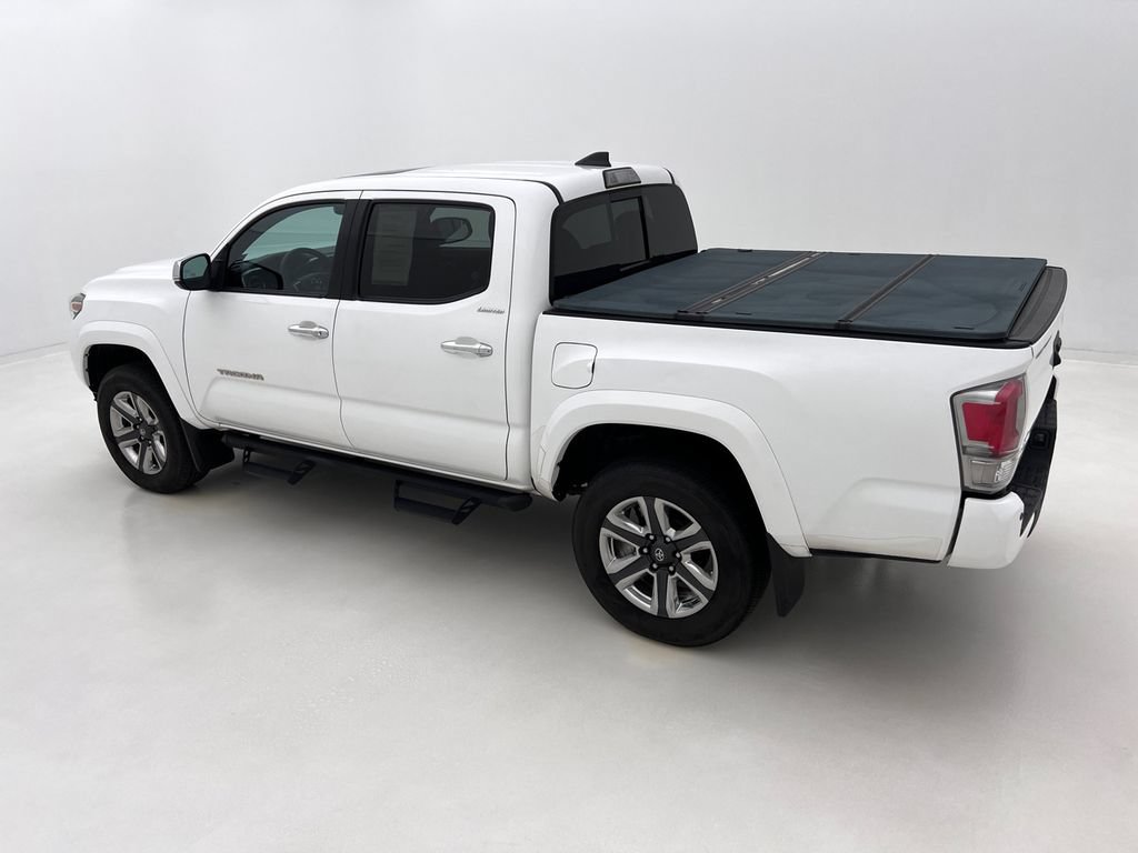 Used 2019 Toyota Tacoma Limited AWD/4WD image 10