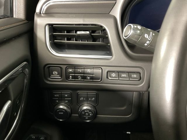 Used 2024 GMC Yukon AT4 w/ AT4 Premium Package image 29