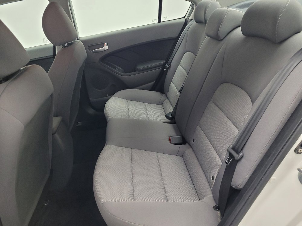Used 2017 Kia Forte LX image 18
