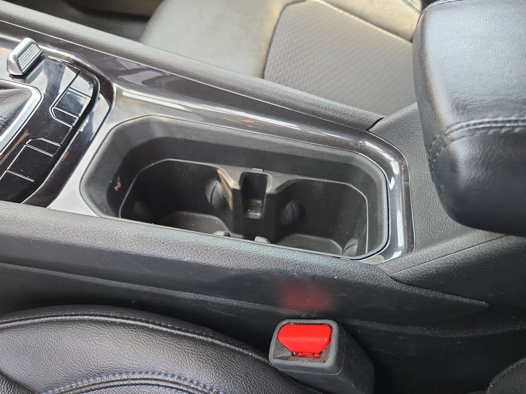 Used 2025 Jeep Compass Latitude w/ Sun & Sound Group AWD/4WD image 23