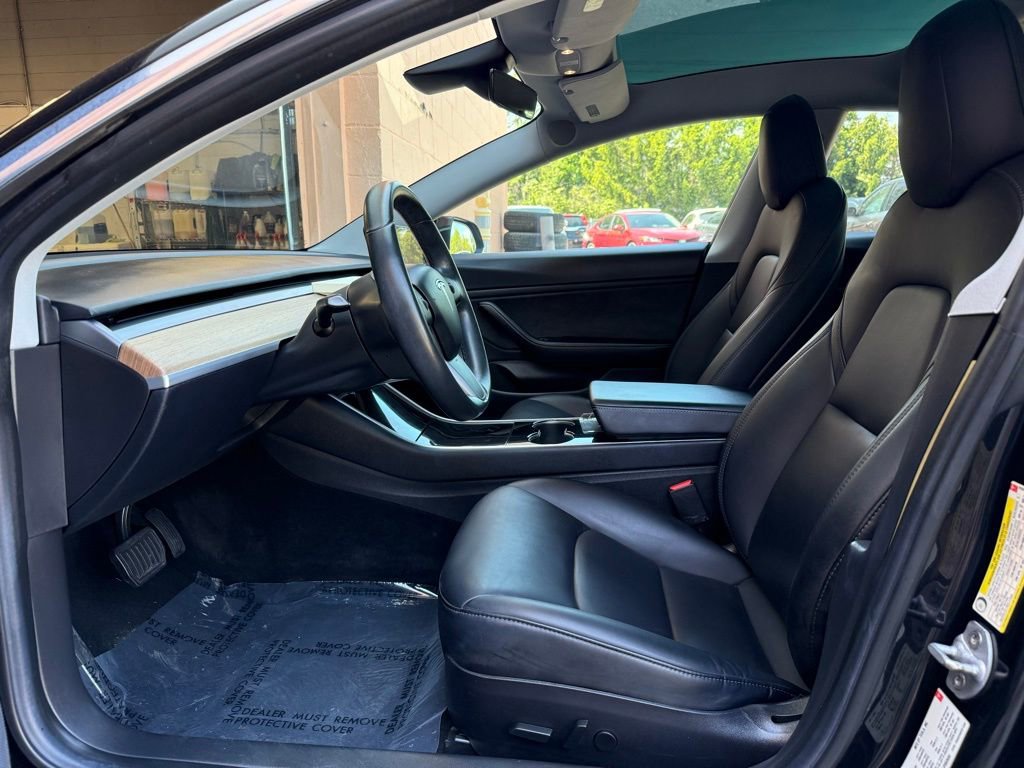 Used 2018 Tesla Model 3 Long Range RWD image 9