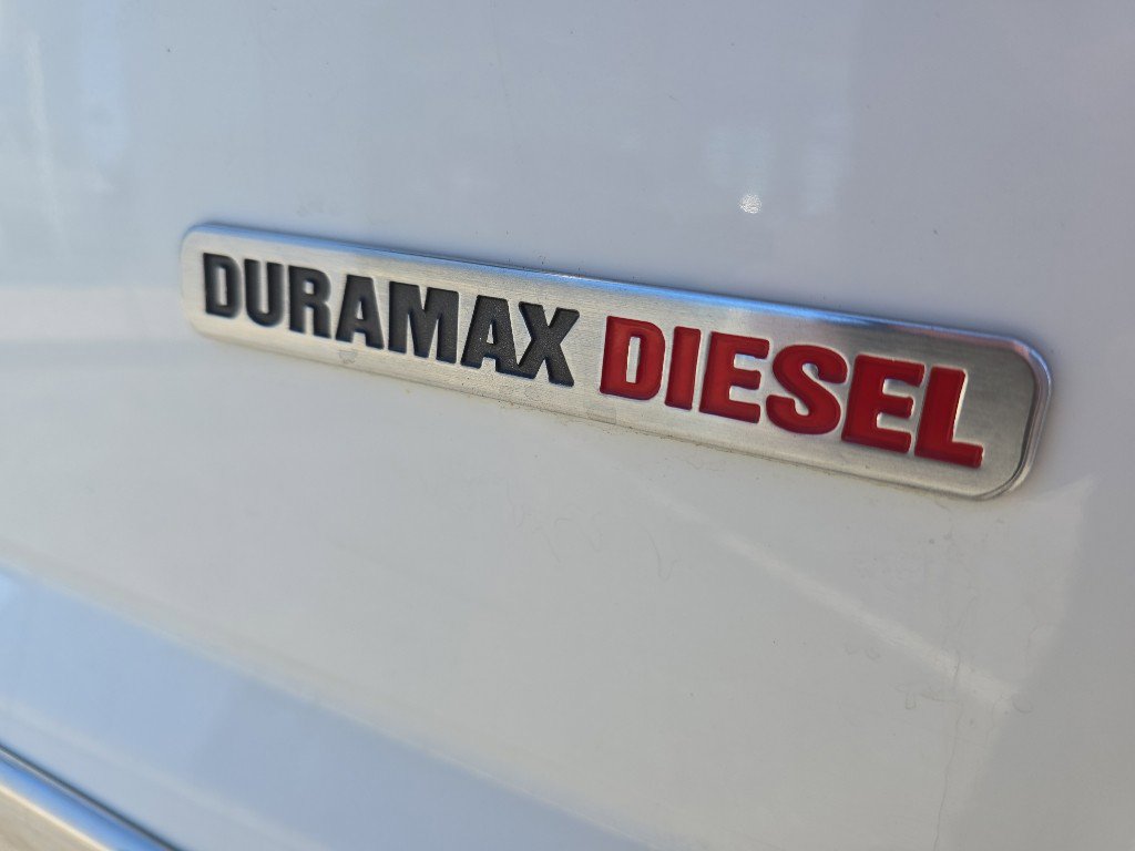 Used 2004 GMC Sierra 2500 SLT w/ Heavy-Duty Power Package image 40