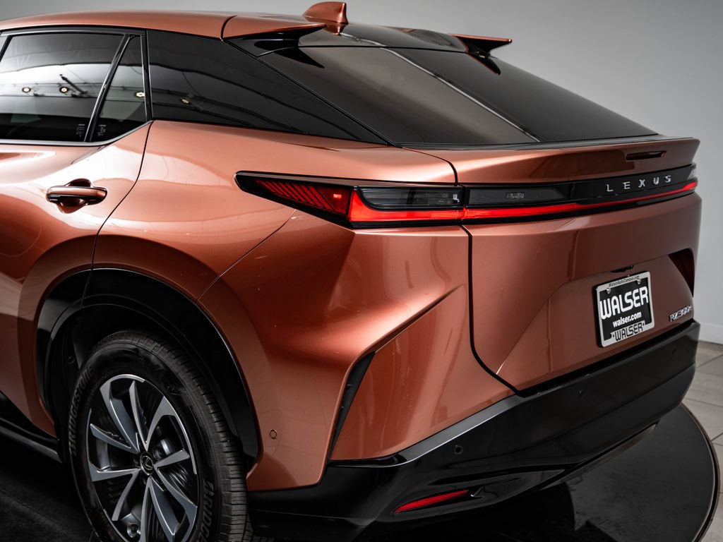 Certified 2024 Lexus RZ 300e Premium w/ Technology Package FWD image 18