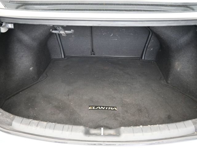 Used 2020 Hyundai Elantra SE w/ Convenience Package (C2) image 38