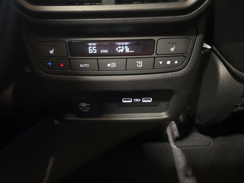 Used 2023 Honda Pilot Elite image 34