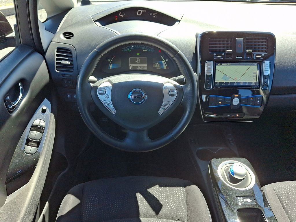 Used 2016 Nissan Leaf SV FWD image 13