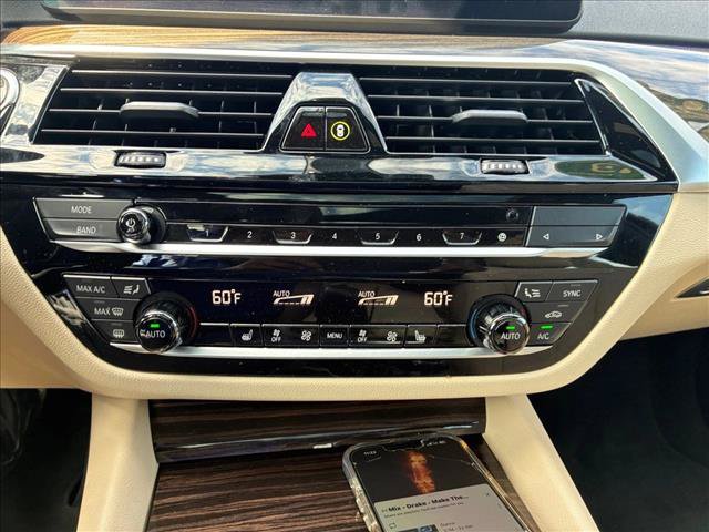 Used 2023 BMW 530i w/ Executive Package RWD image 12
