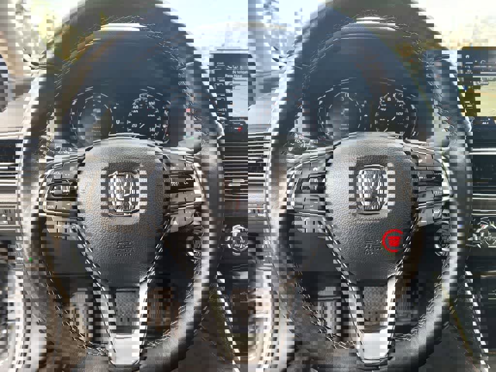 Used 2022 Honda Accord Touring image 22