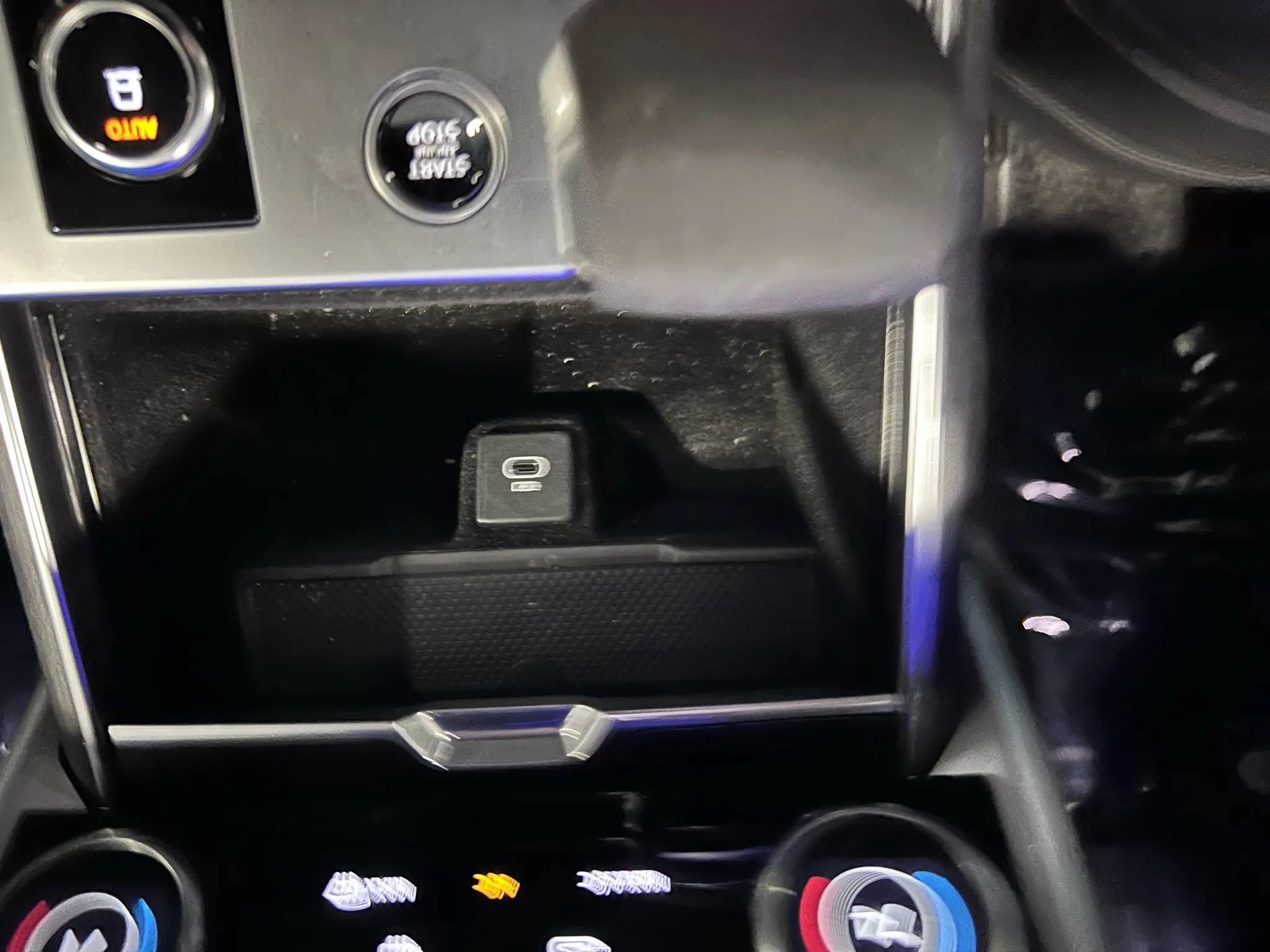 Used 2023 Land Rover Range Rover Long Wheelbase Autobiography image 40