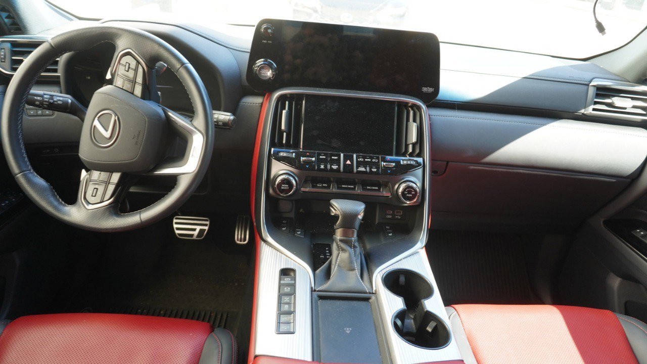 Certified 2024 Lexus LX 600 F Sport AWD/4WD image 14