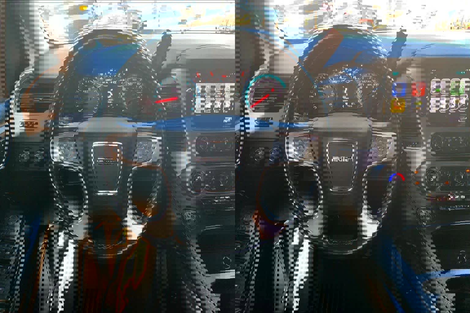 Used 2019 GMC Yukon XL Denali w/ Open Road Package image 5