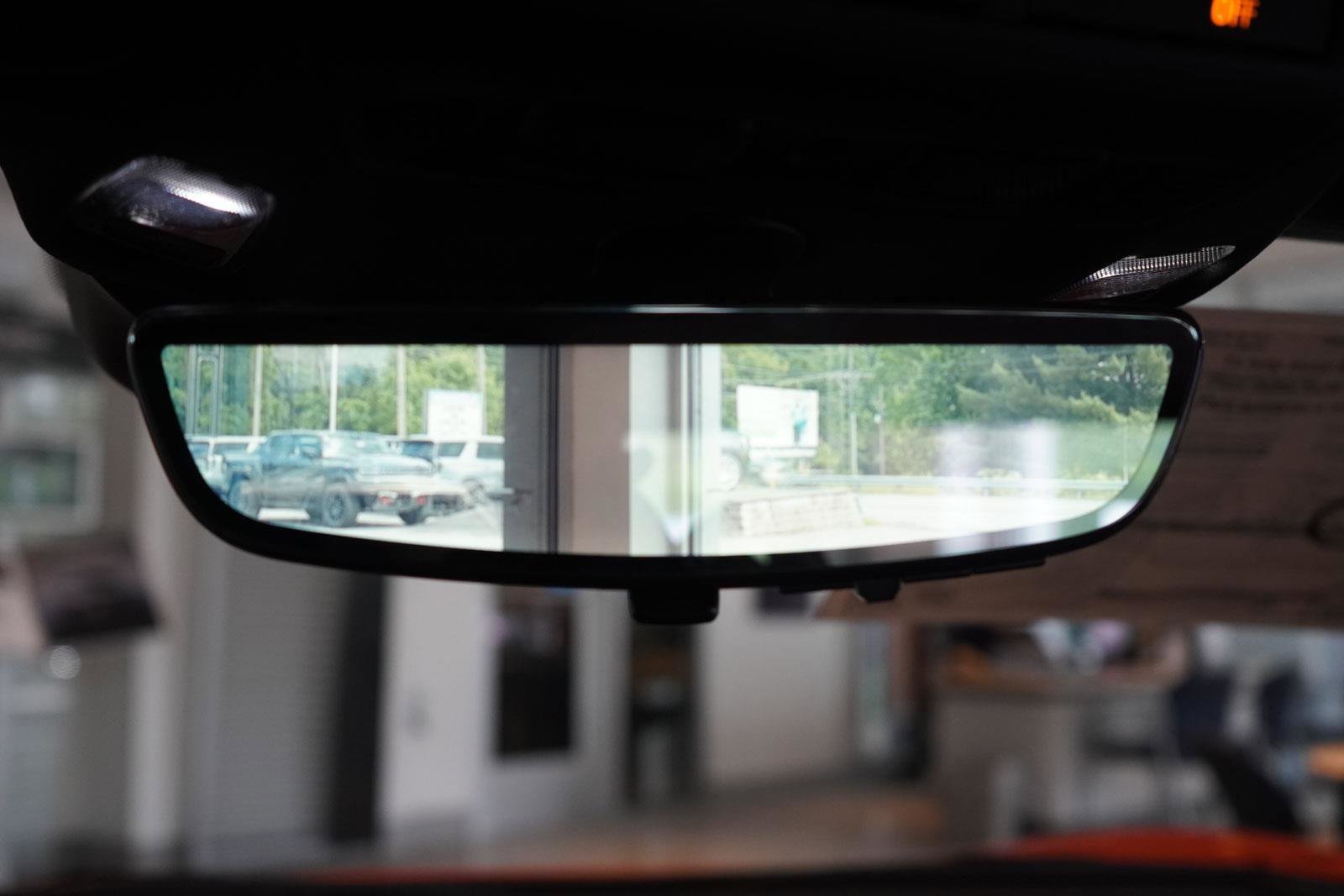 New 2025 Chevrolet Corvette E-Ray image 5