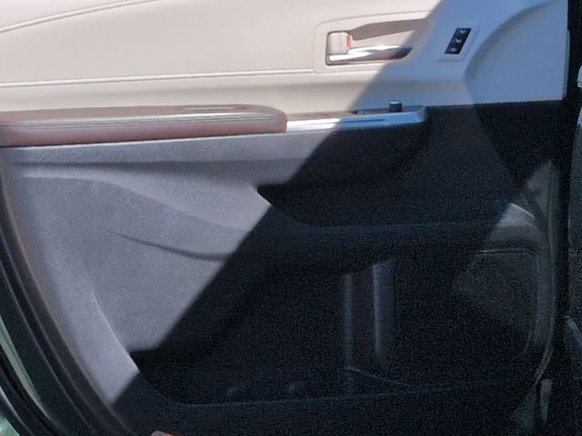 Certified 2022 Toyota Sienna Platinum image 17