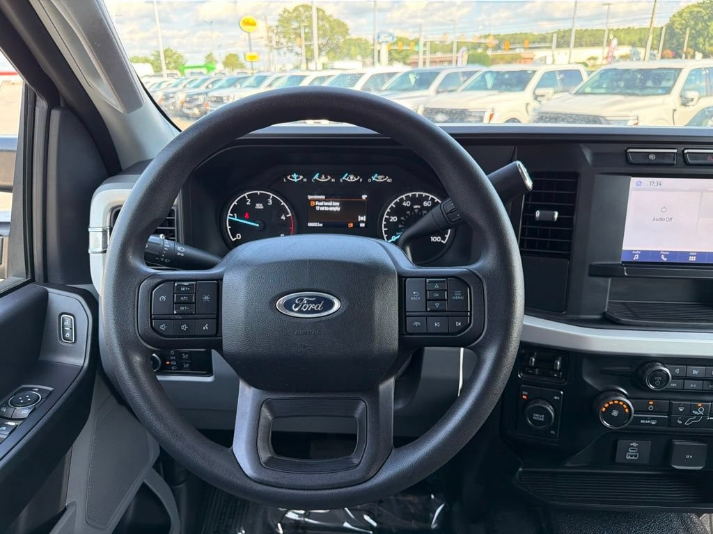 Used 2024 Ford F550 4x4 Crew Cab Super Duty image 24