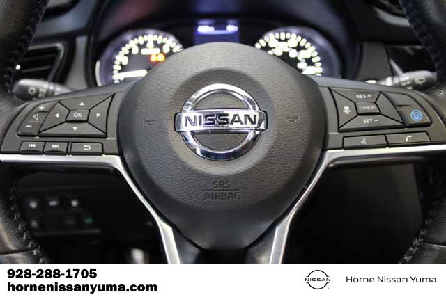 Used 2018 Nissan Rogue SL w/ Premium Package FWD image 9