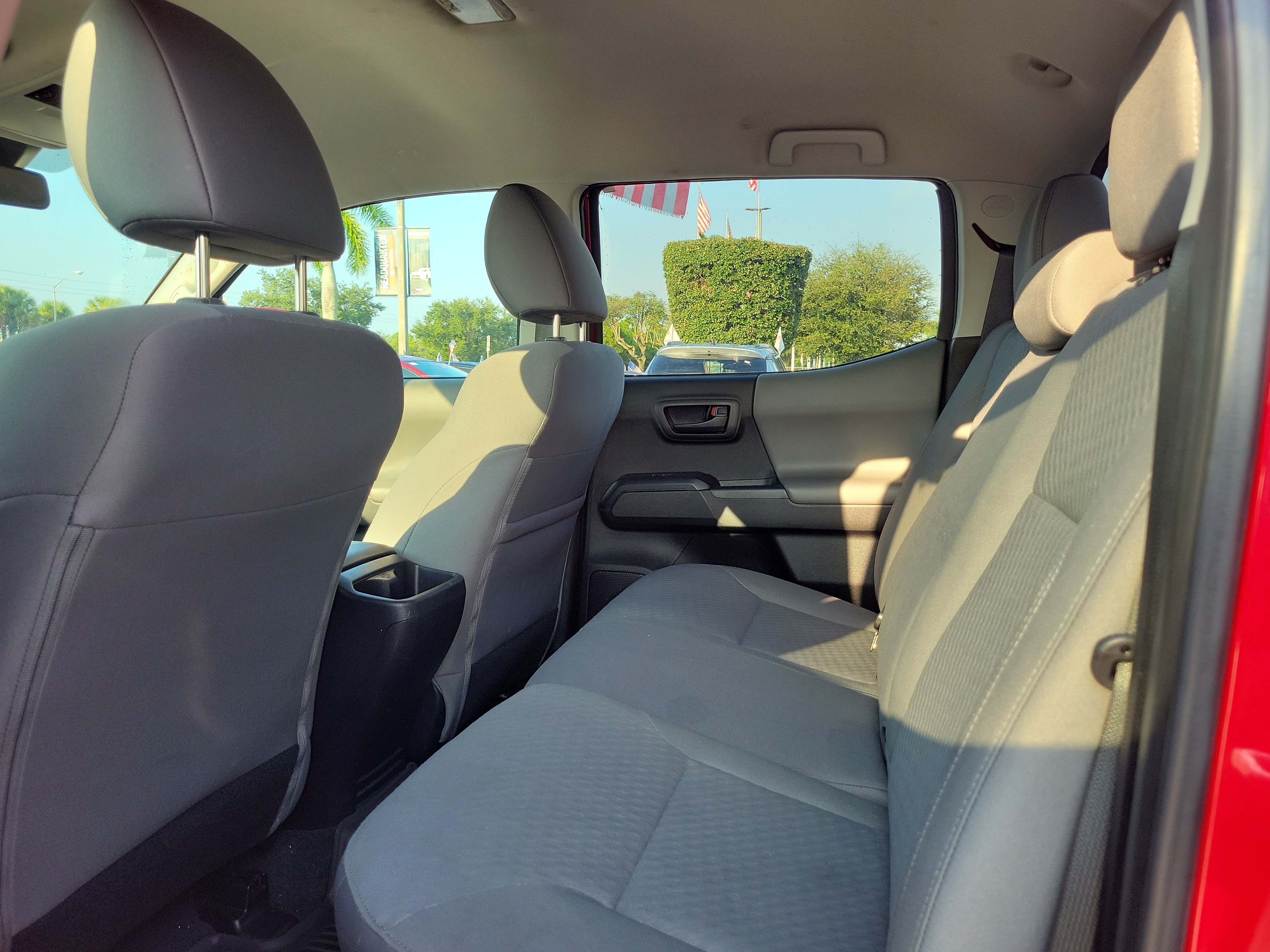 Used 2023 Toyota Tacoma SR w/ SR Convenience Package RWD image 18