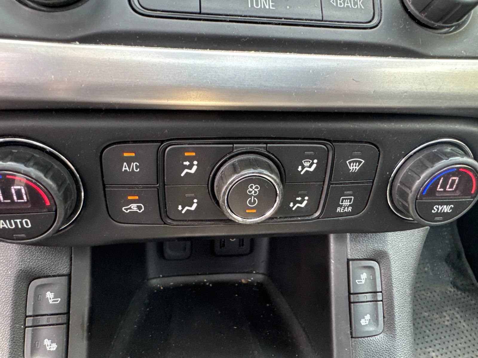 Used 2018 GMC Acadia SLT FWD image 19