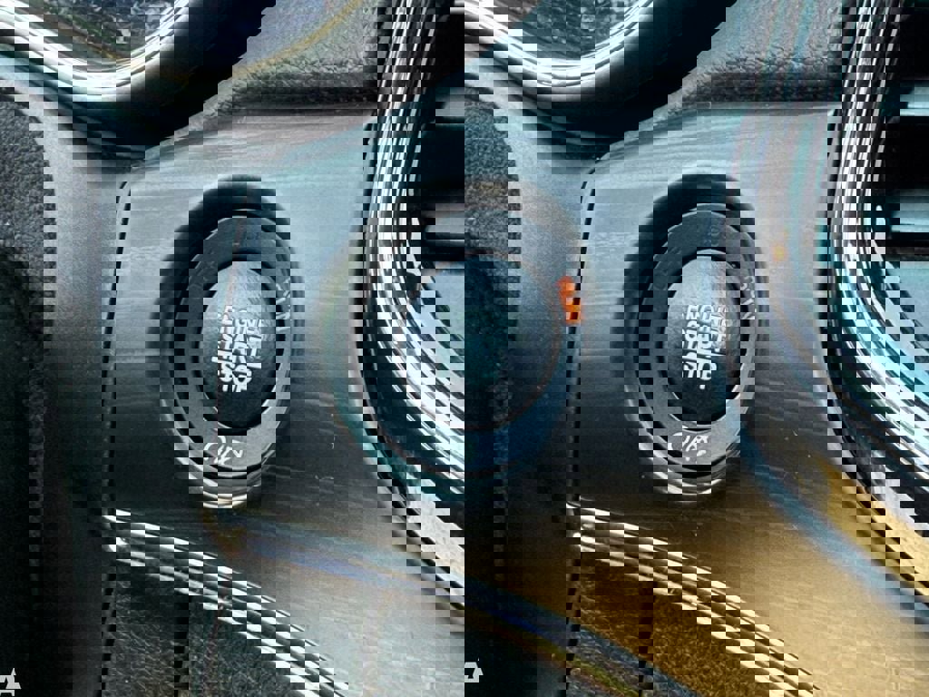 Used 2020 Jeep Grand Cherokee Limited image 25