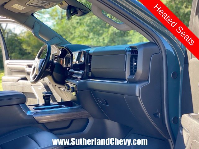 Used 2025 Chevrolet Silverado 1500 LTZ AWD/4WD image 21