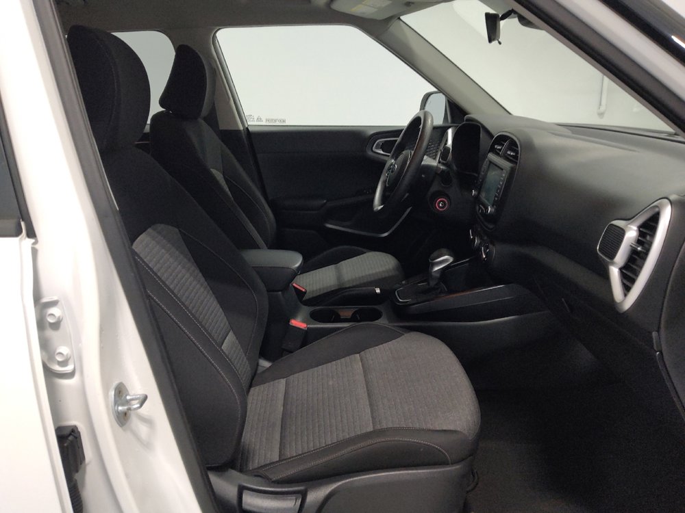 Used 2020 Kia Soul S image 21