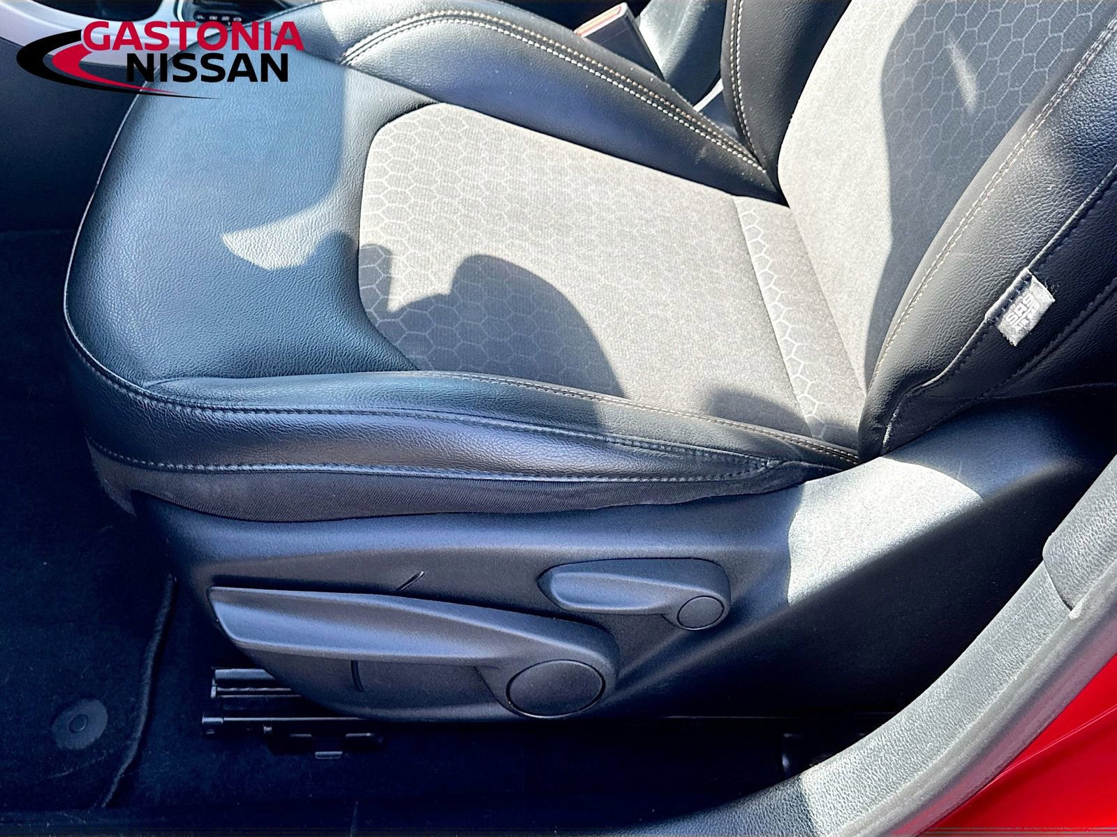 Used 2018 Jeep Compass Latitude image 23