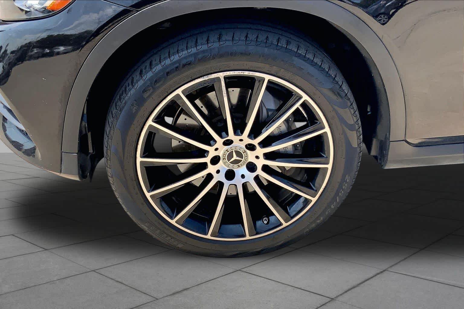 Used 2019 Mercedes-Benz GLC 300 image 10