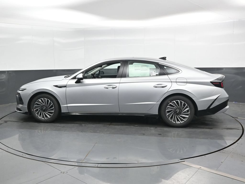 New 2026 Hyundai Sonata SEL FWD image 8