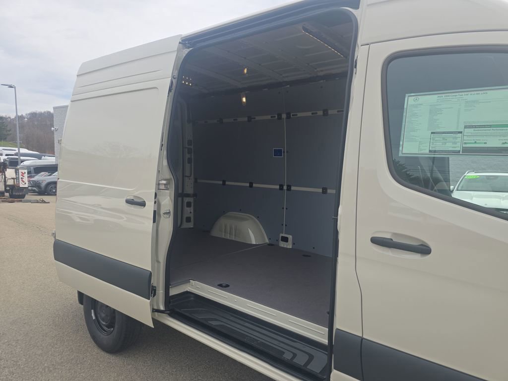 New 2026 Mercedes-Benz Sprinter 2500 image 28