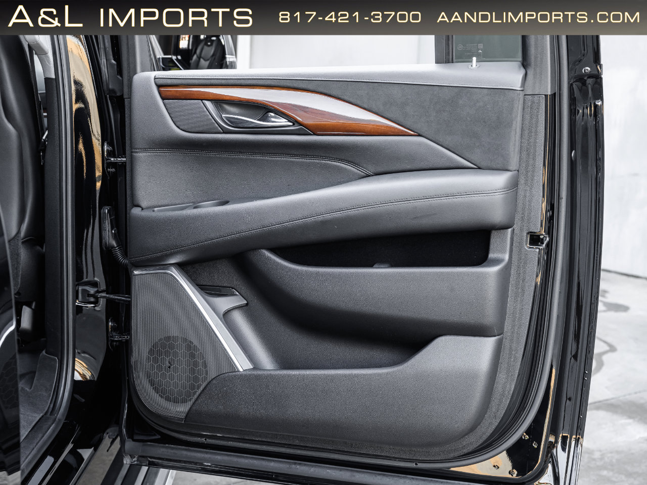 Used 2019 Cadillac Escalade ESV Premium Luxury image 58