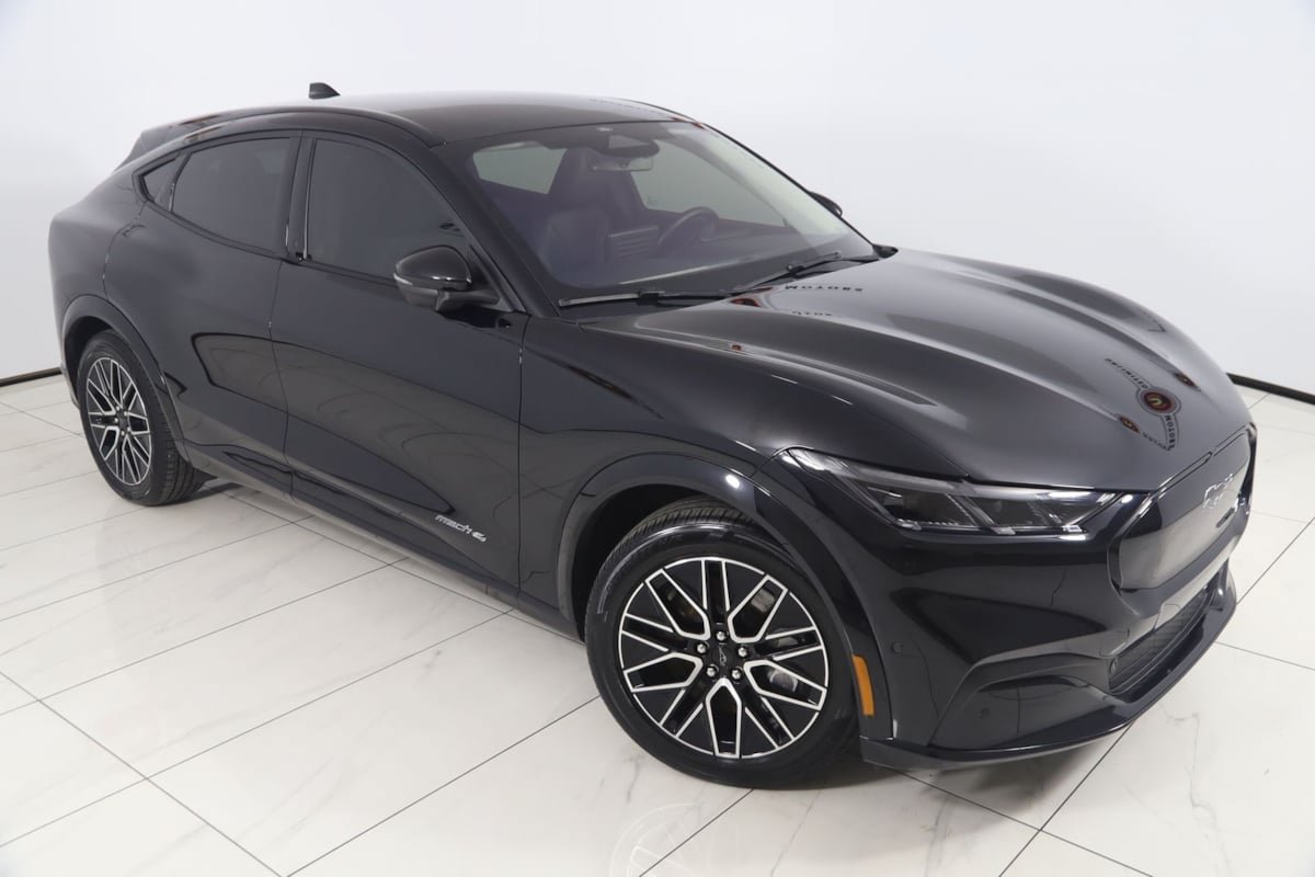 Used 2024 Ford Mustang Mach-E Premium AWD/4WD image 18