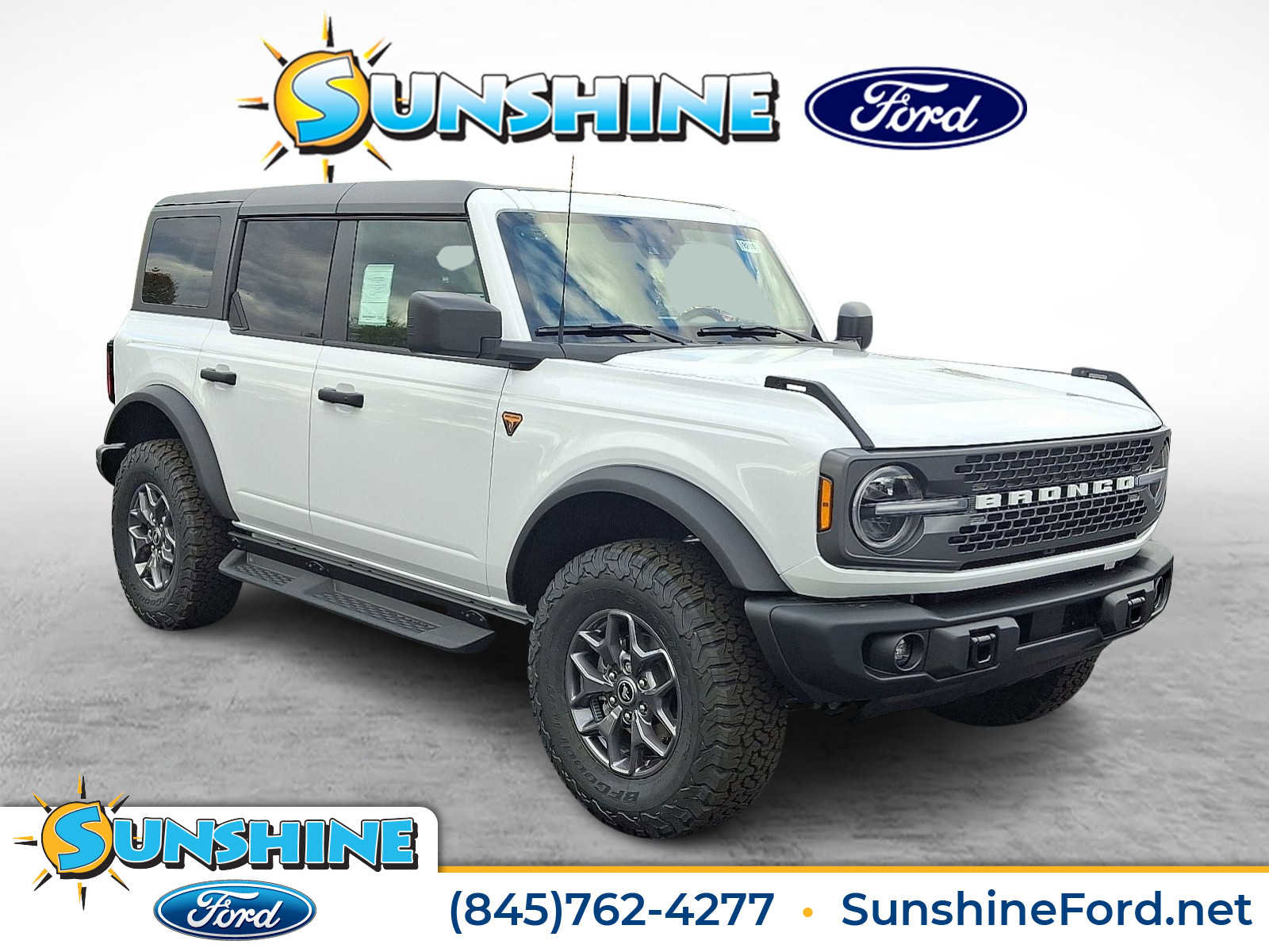 New 2025 Ford Bronco Badlands image 1