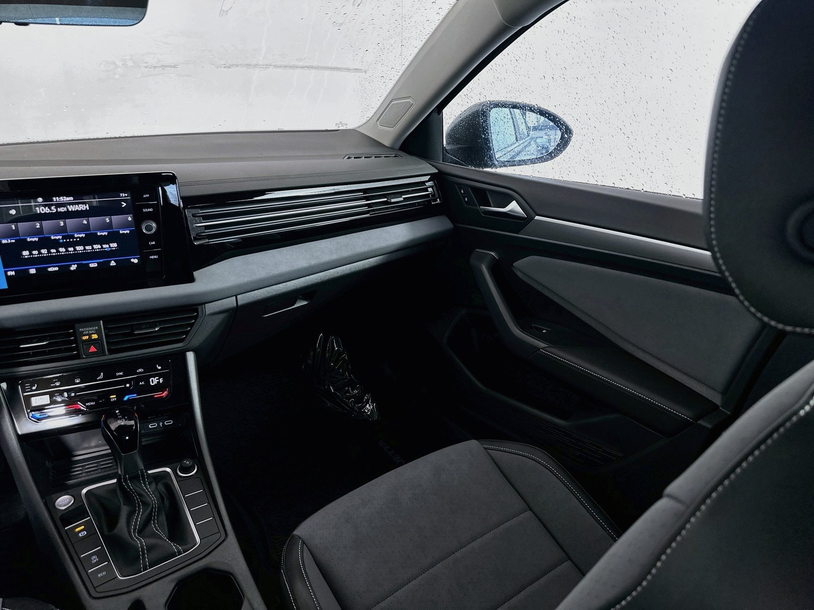 New 2027 Volkswagen Jetta SE FWD image 22
