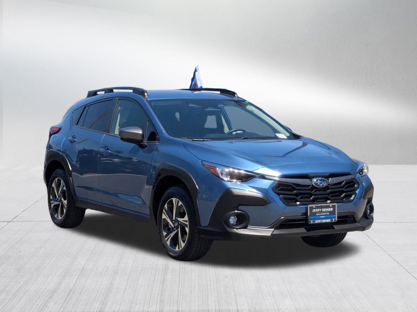 Used 2024 Subaru Crosstrek 2.0i Premium w/ Crosstrek Mirror Package AWD/4WD image 7