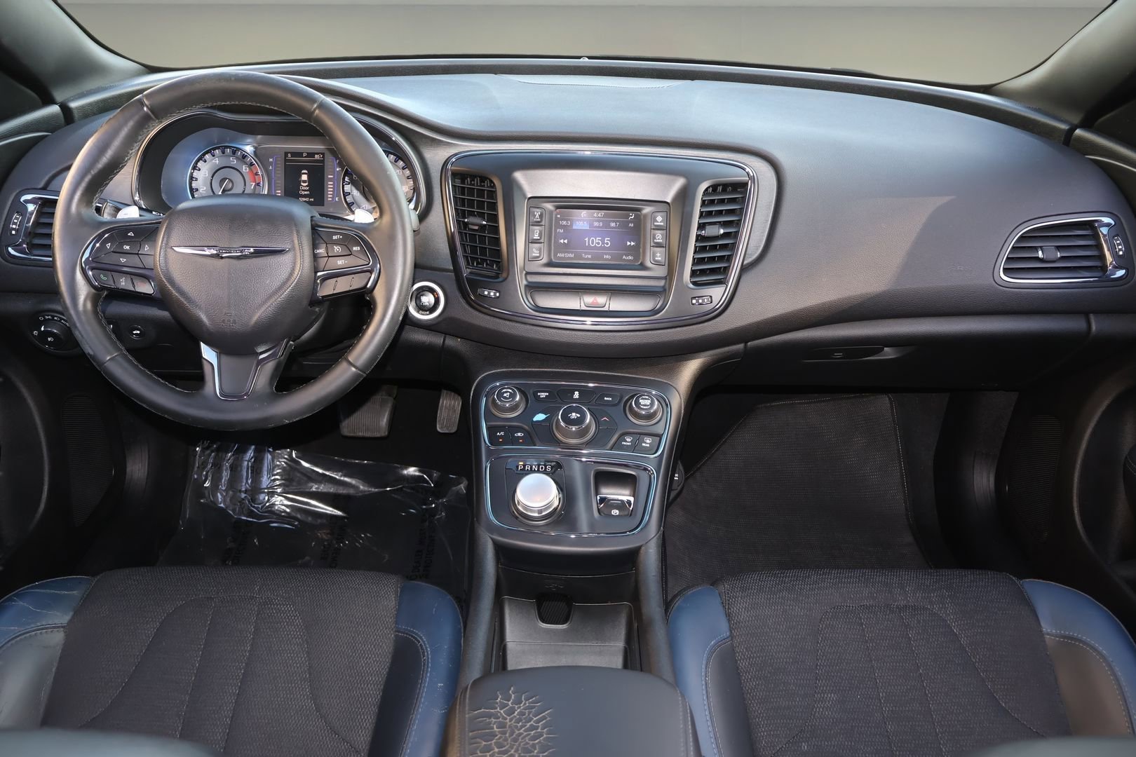 Used 2016 Chrysler 200 S FWD image 13