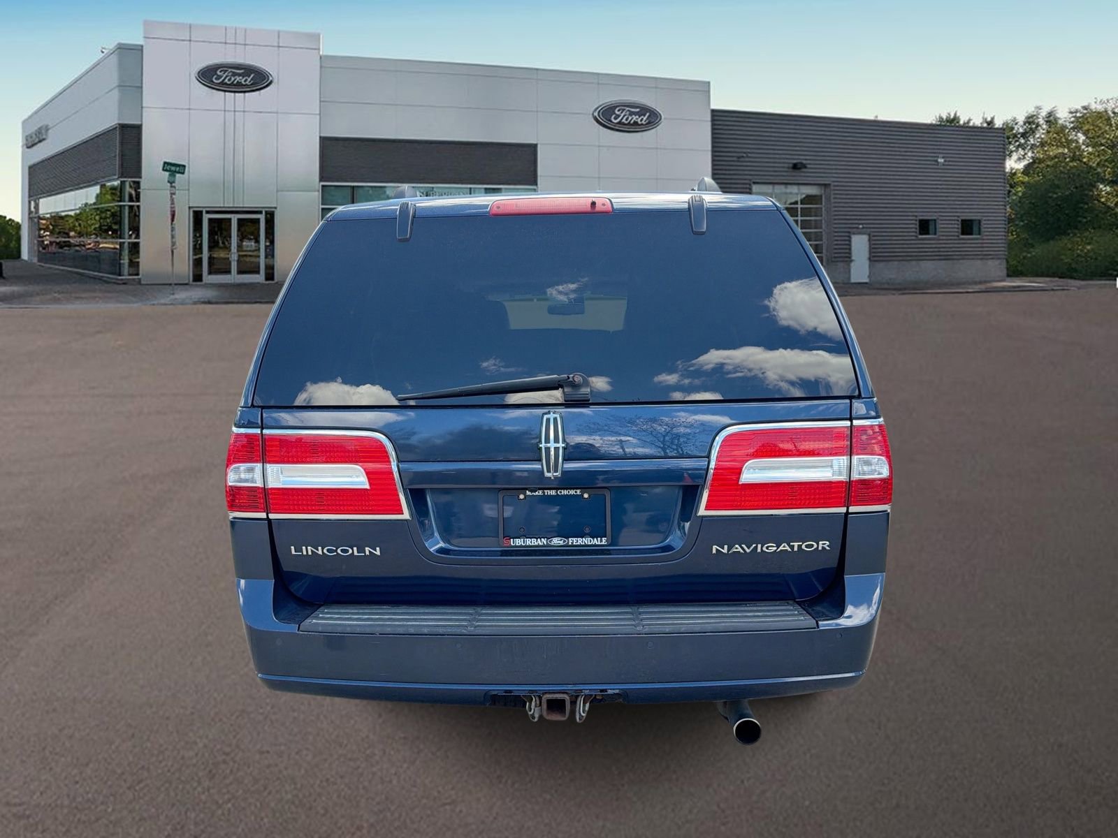 Used 2013 Lincoln Navigator 4WD w/ HD Trailer Tow Pkg image 10