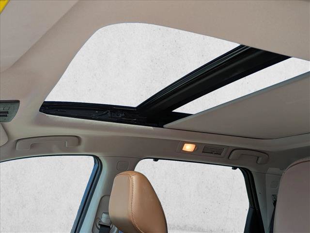 Used 2022 Nissan Pathfinder Platinum w/ Cargo Package FWD image 13