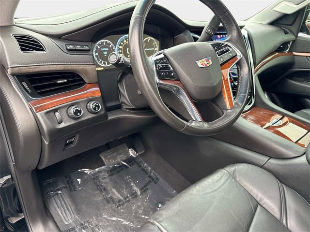 Used 2015 Cadillac Escalade Premium image 20