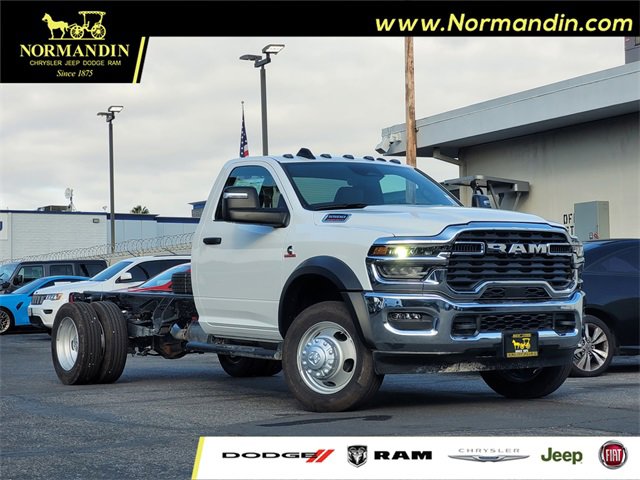 New 2026 RAM 5500 Tradesman w/ Chrome Appearance Group