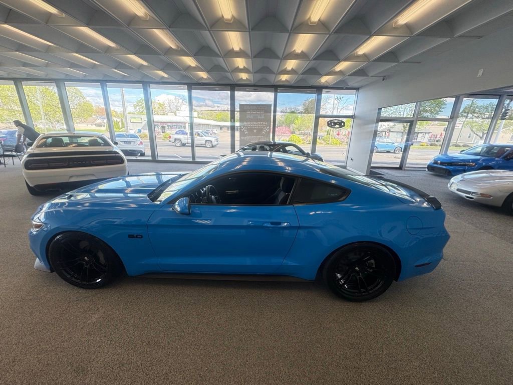 Used 2017 Ford Mustang GT w/ Black Accent Package image 8