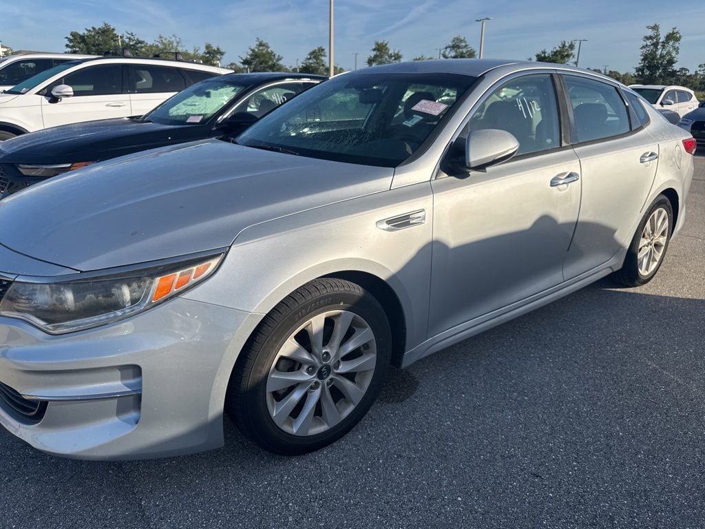 Used 2016 Kia Optima EX image 8
