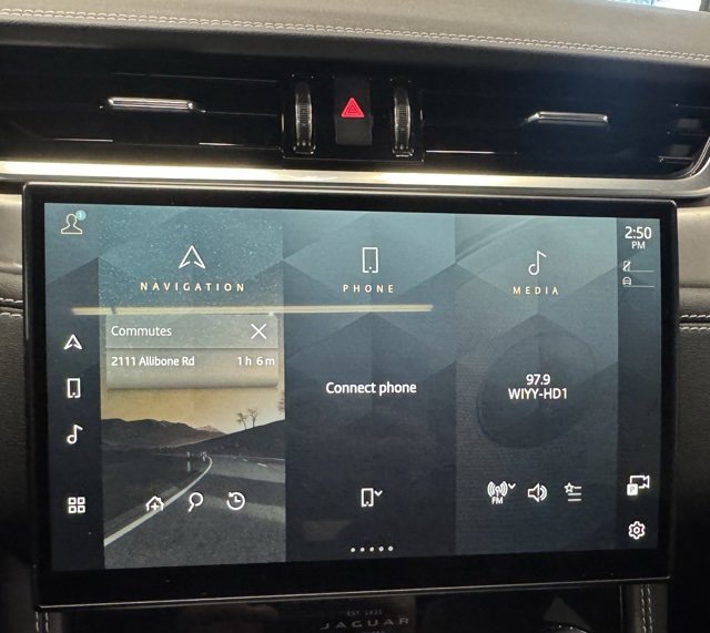 Used 2024 Jaguar F-PACE R-Dynamic S image 18