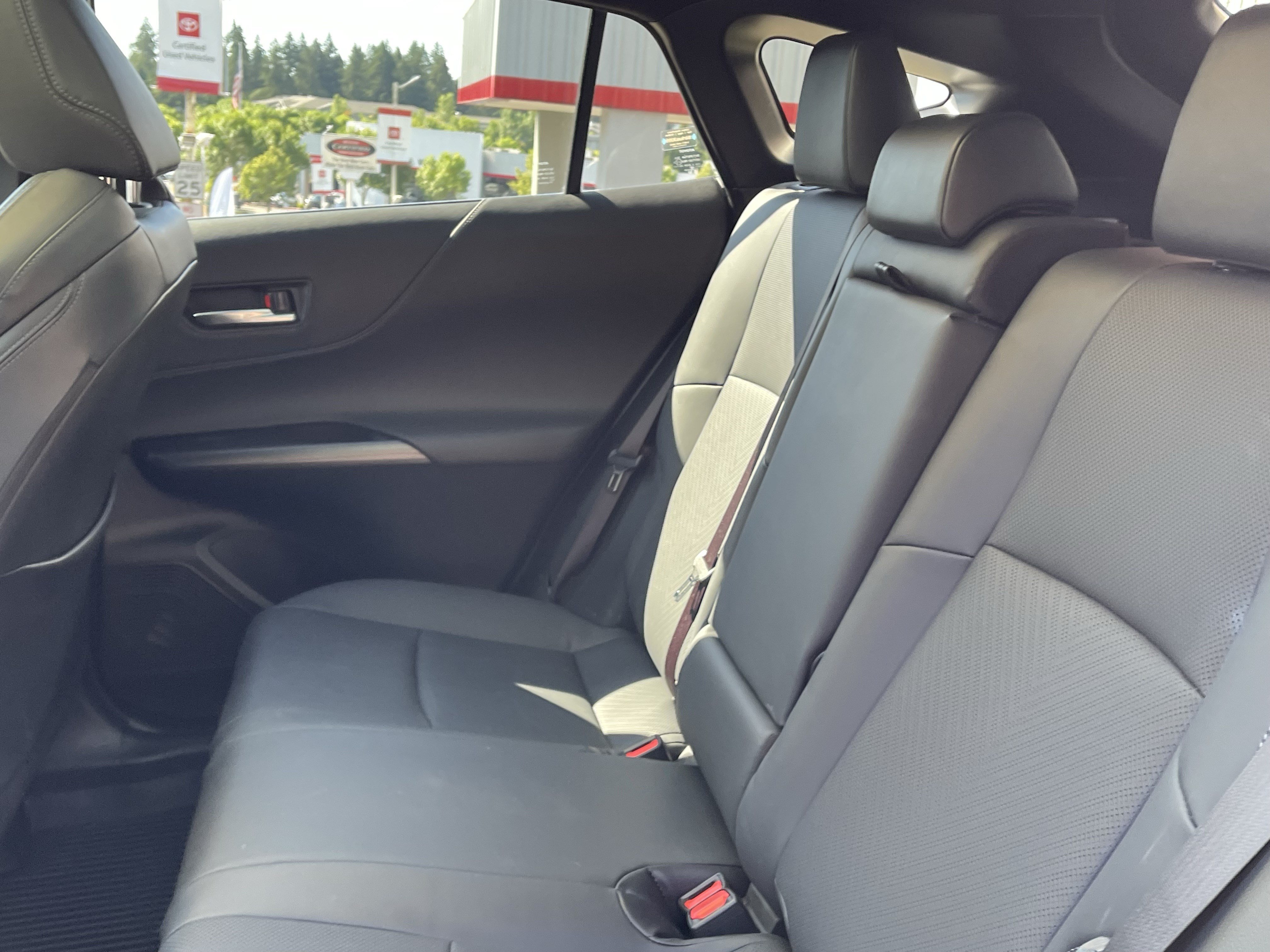 Certified 2023 Toyota Venza Limited AWD/4WD image 13