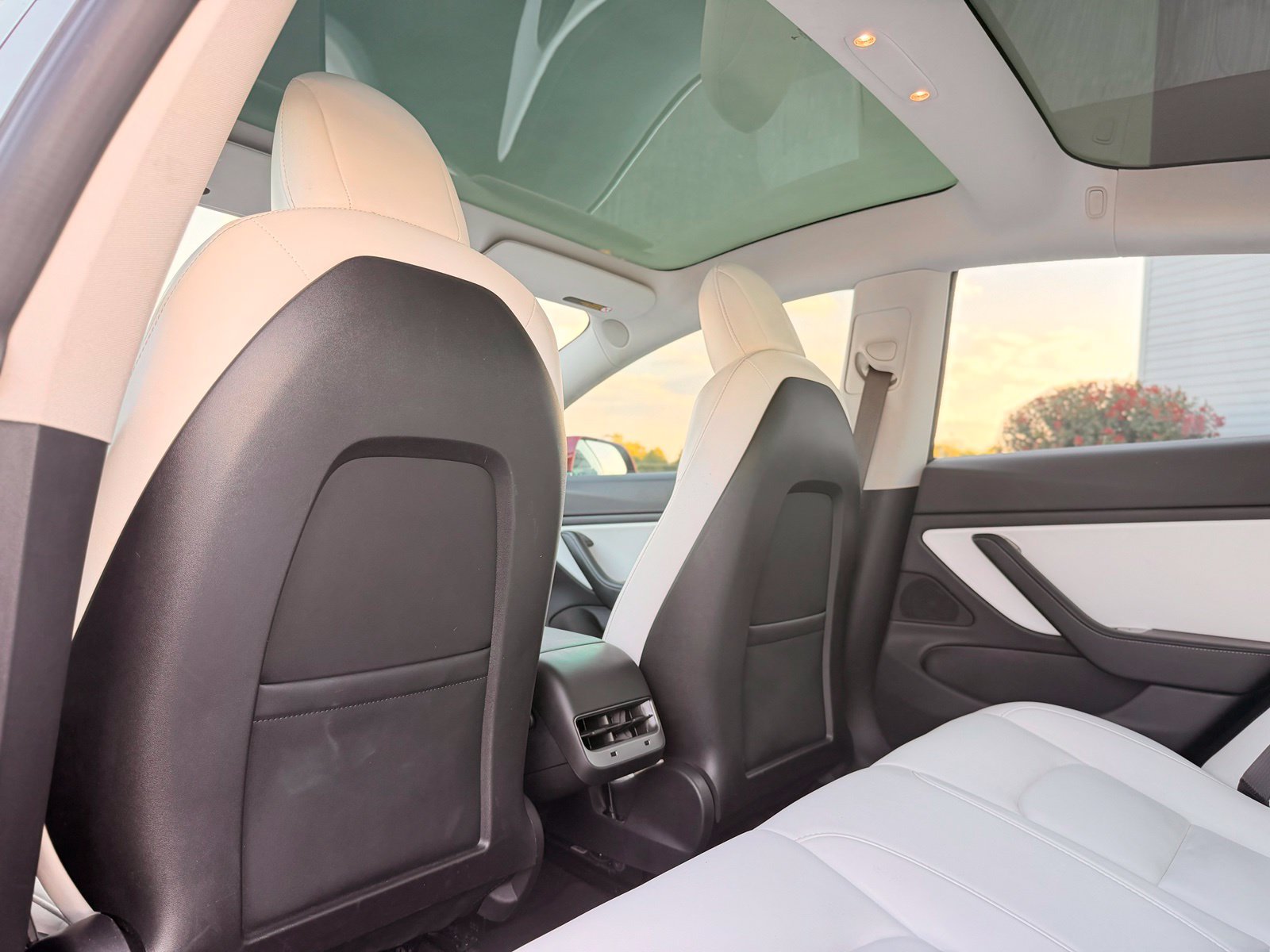 Used 2018 Tesla Model 3 Long Range AWD/4WD image 22
