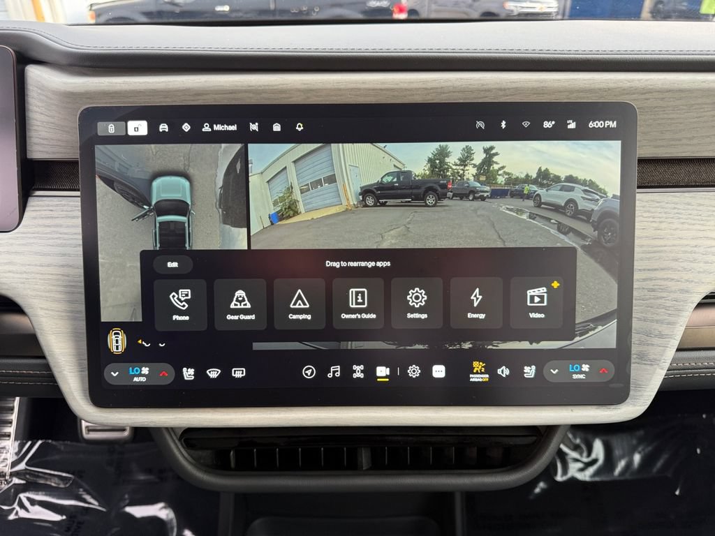 Used 2025 Rivian R1T Premium Tri AWD/4WD image 32