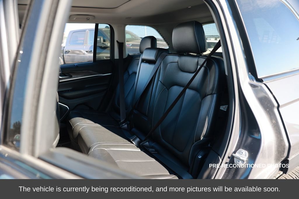 Used 2024 Jeep Grand Cherokee Limited 4xe w/ Luxury Tech Group II image 12