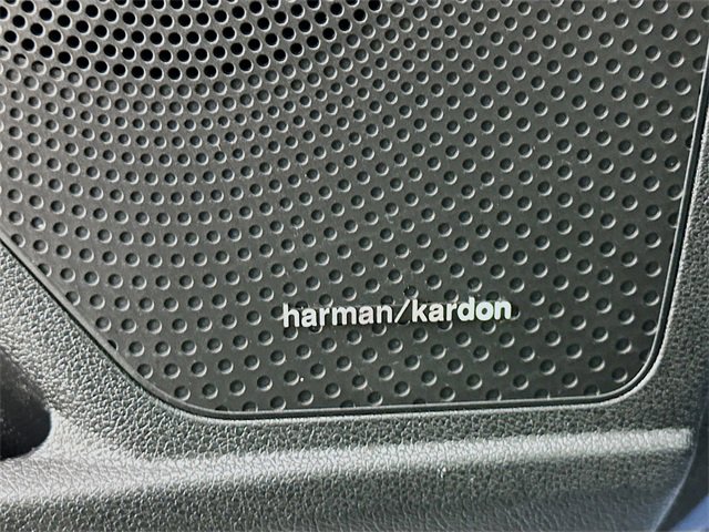 Used 2021 Kia Niro Touring image 19