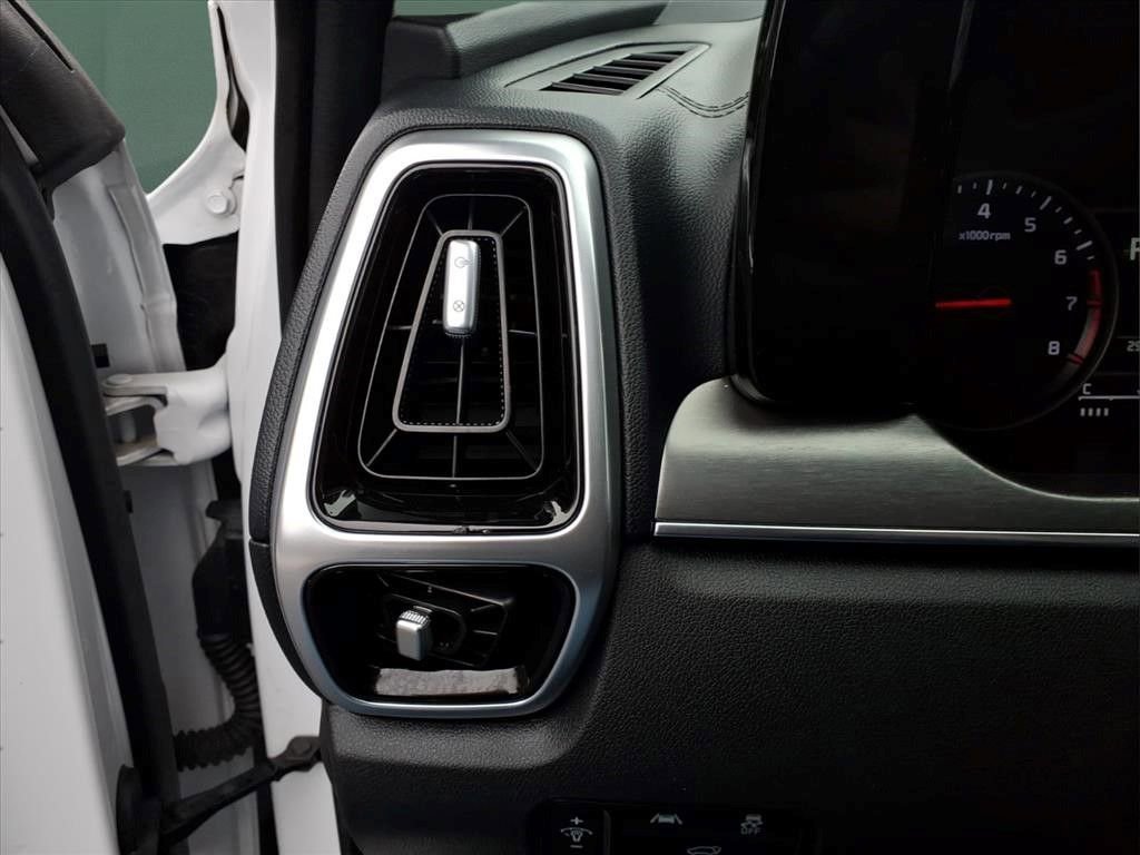 Used 2022 Kia Sorento SX image 19